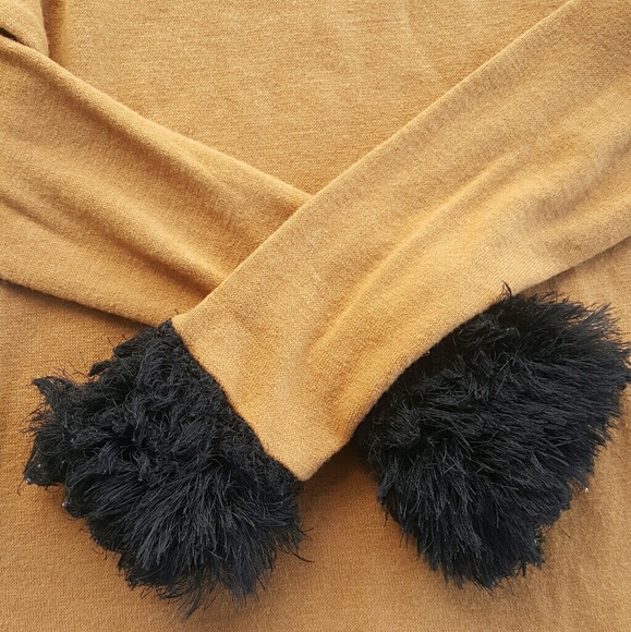 Turtle neck blouse - Picture 3 of 7